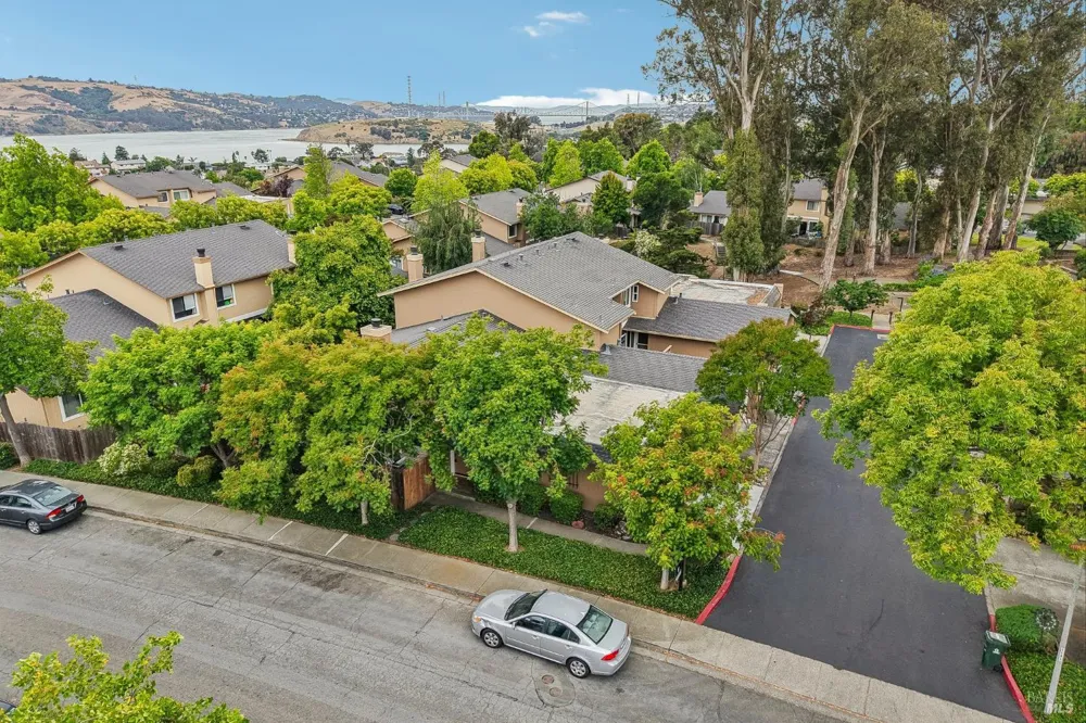 1140 Grove Circle Benicia, CA 94510