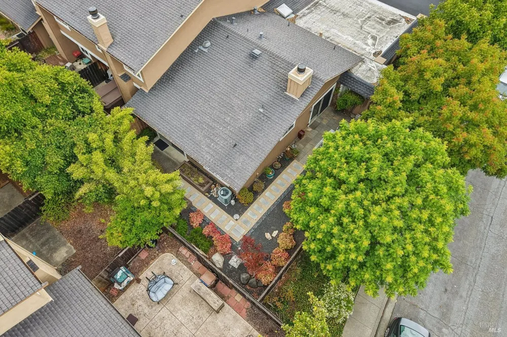 1140 Grove Circle Benicia, CA 94510