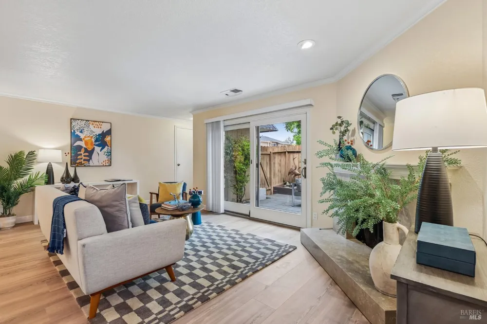 1140 Grove Circle Benicia, CA 94510