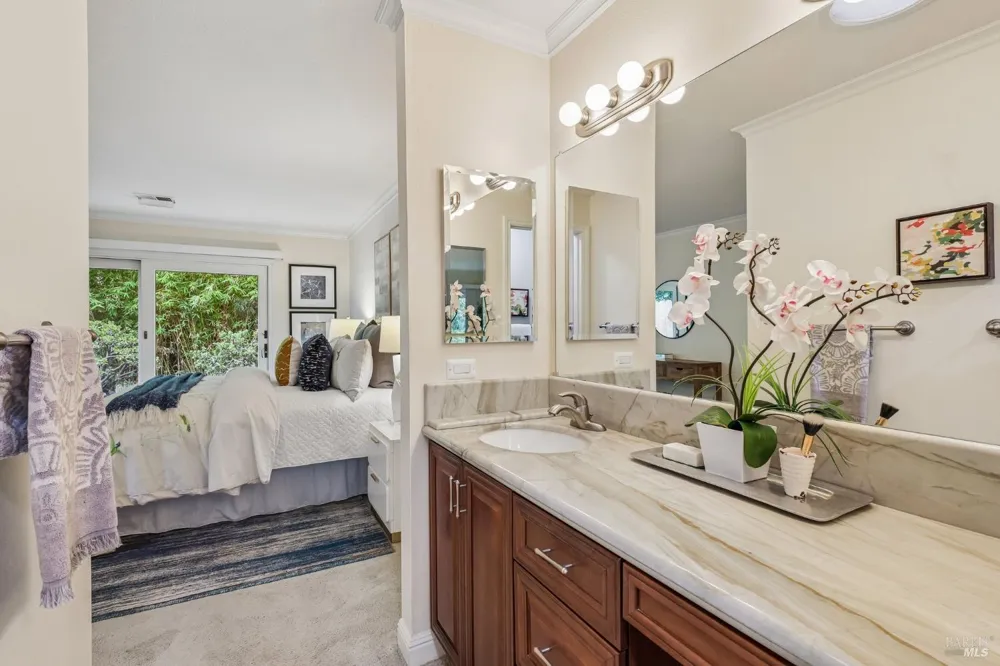1140 Grove Circle Benicia, CA 94510