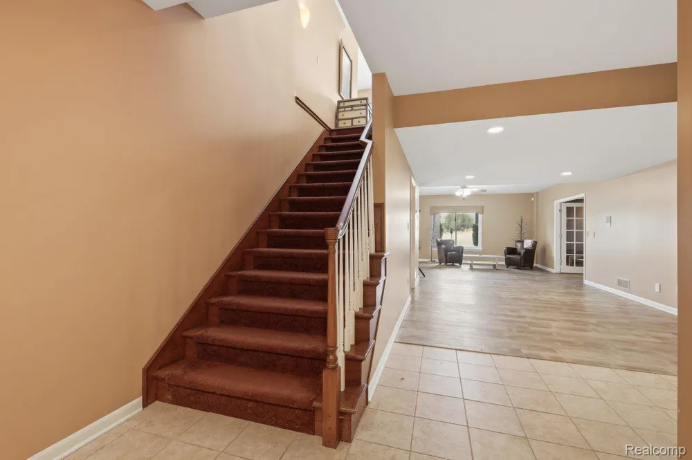 9669 Steephollow Drive White Lake Charter Township, MI 48386
