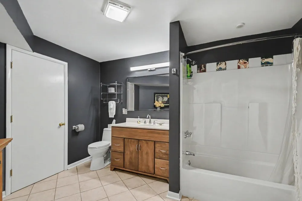 5924 Dunham Lane Stevensville, MI 49127