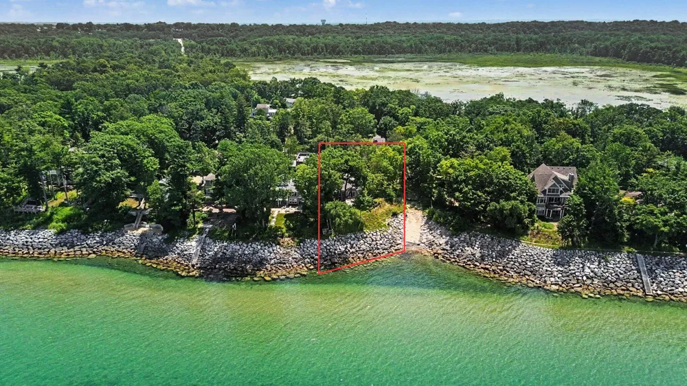 5924 Dunham Lane Stevensville, MI 49127