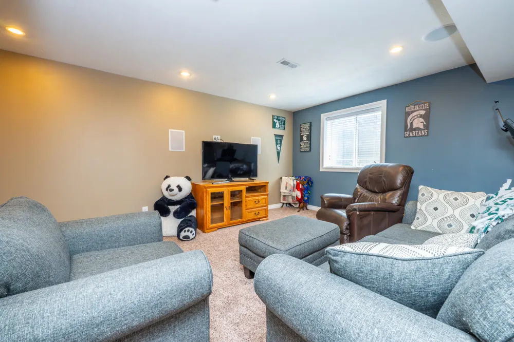 5891 Racine Drive Lincoln Charter Township, MI 49127