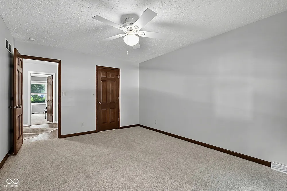 1336 S Heron Drive E New Palestine, IN 46163