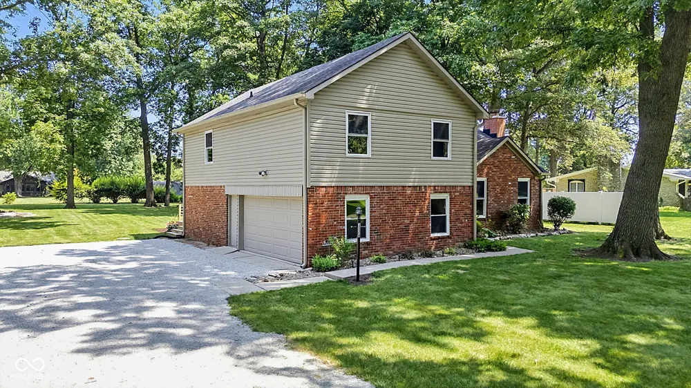 1336 S Heron Drive E New Palestine, IN 46163