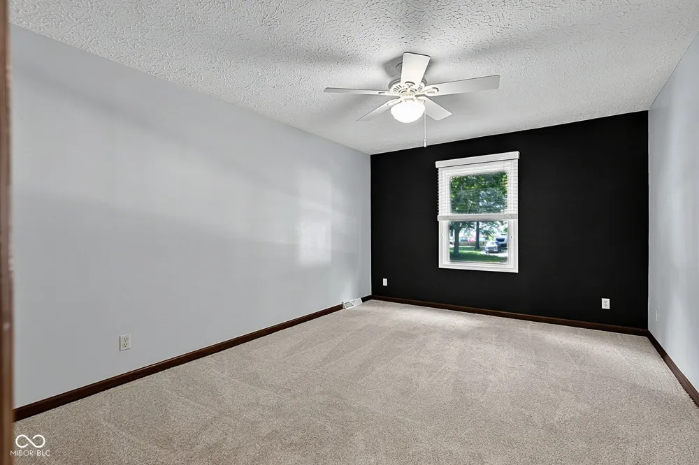 1336 S Heron Drive E New Palestine, IN 46163