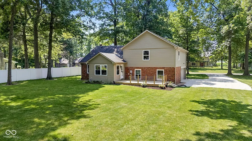 1336 S Heron Drive E New Palestine, IN 46163