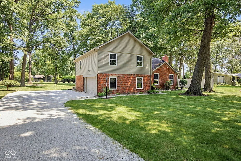 1336 S Heron Drive E New Palestine, IN 46163