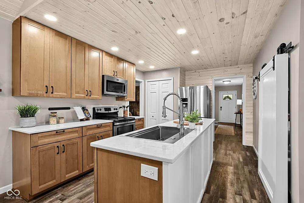 1336 S Heron Drive E New Palestine, IN 46163