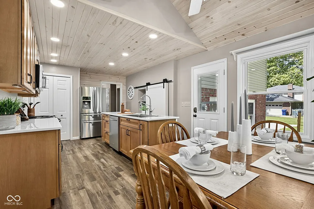 1336 S Heron Drive E New Palestine, IN 46163