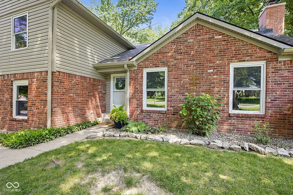1336 S Heron Drive E New Palestine, IN 46163