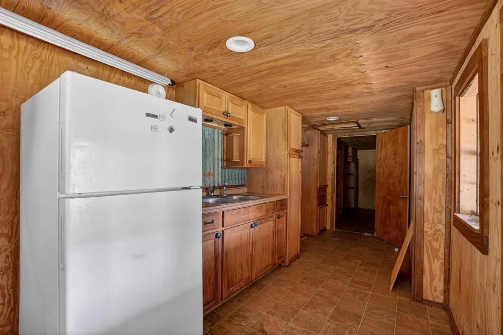 103 Perry Drive Coldspring, TX 77331
