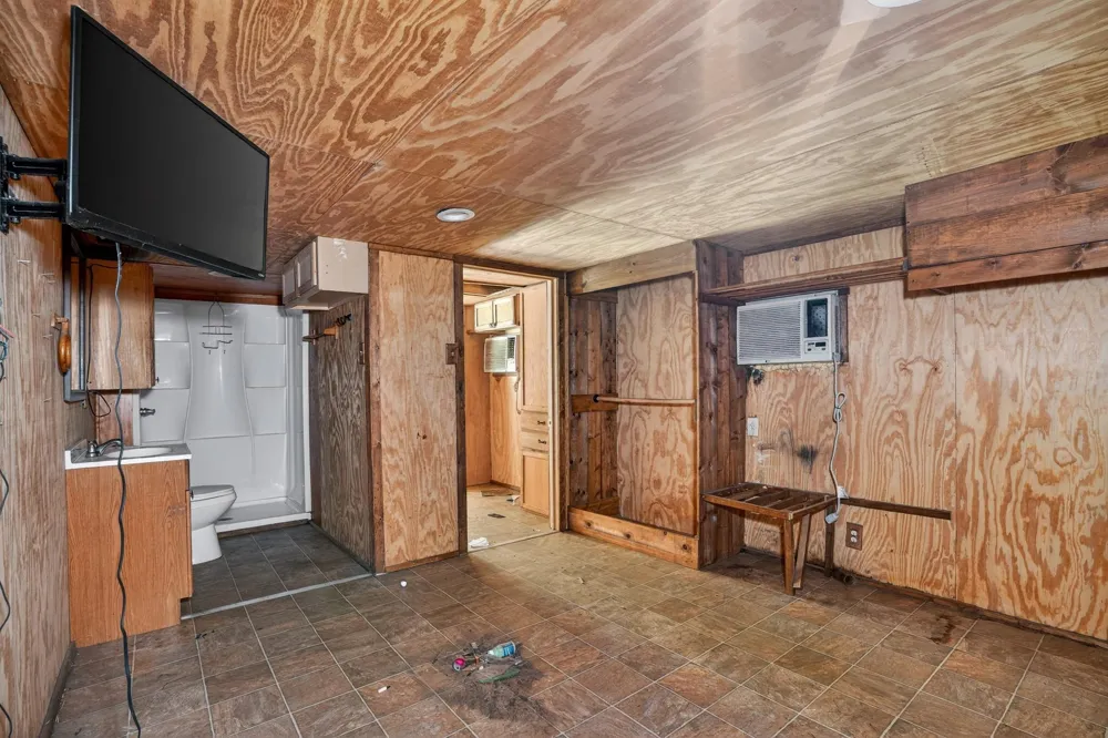 103 Perry Drive Coldspring, TX 77331