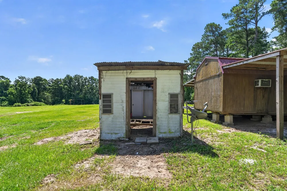 103 Perry Drive Coldspring, TX 77331