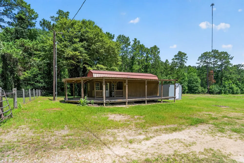 103 Perry Drive Coldspring, TX 77331