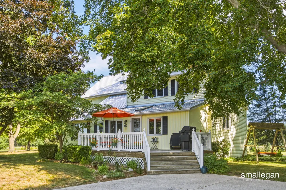 14960 White Creek Avenue NE Cedar Springs, MI 49319
