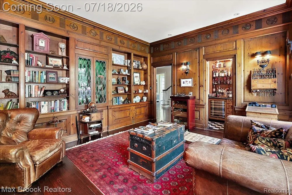 294 Lincoln Road Grosse Pointe City, MI 48230