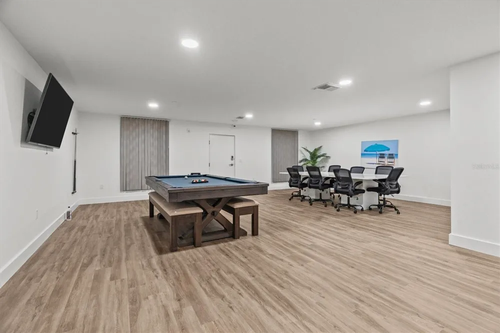 415 ISLAND WAY #311 Clearwater Beach, FL 33767