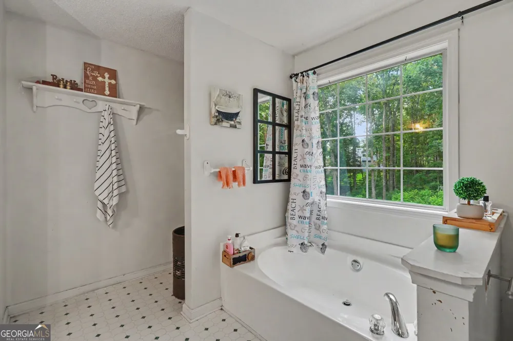 248 Laiken DR Jasper, GA 30143