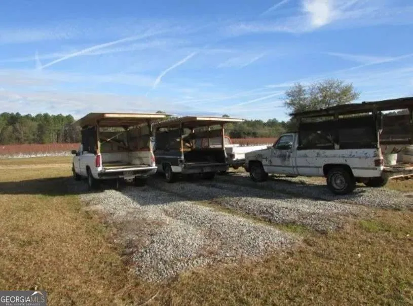 1019 D H Alderman RD Moultrie, GA 31788