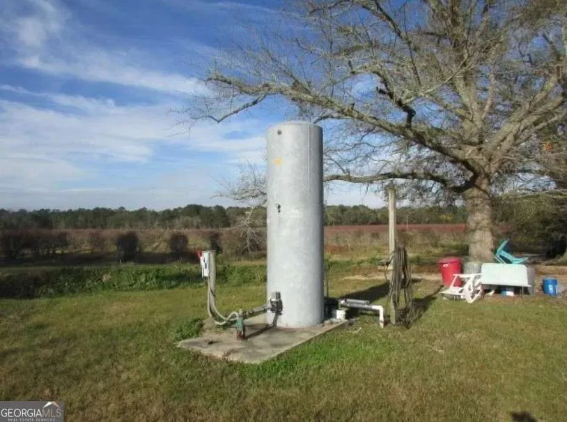 1019 D H Alderman RD Moultrie, GA 31788