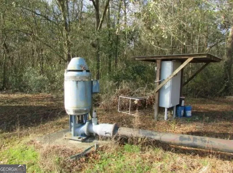 1019 D H Alderman RD Moultrie, GA 31788