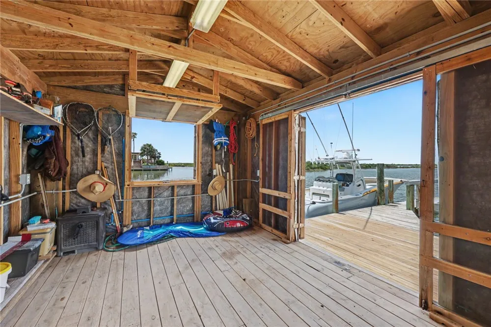 755 S Bay Street Aransas Pass, TX 78336