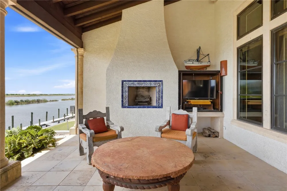 755 S Bay Street Aransas Pass, TX 78336