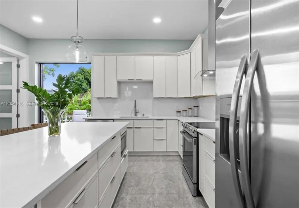 16264 HORIZON RD North Fort Myers, FL 33971