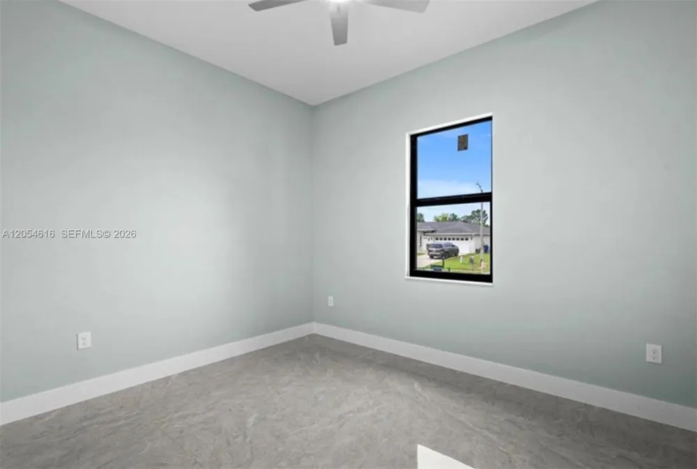 16264 HORIZON RD North Fort Myers, FL 33971