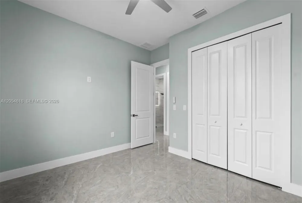 16264 HORIZON RD North Fort Myers, FL 33971