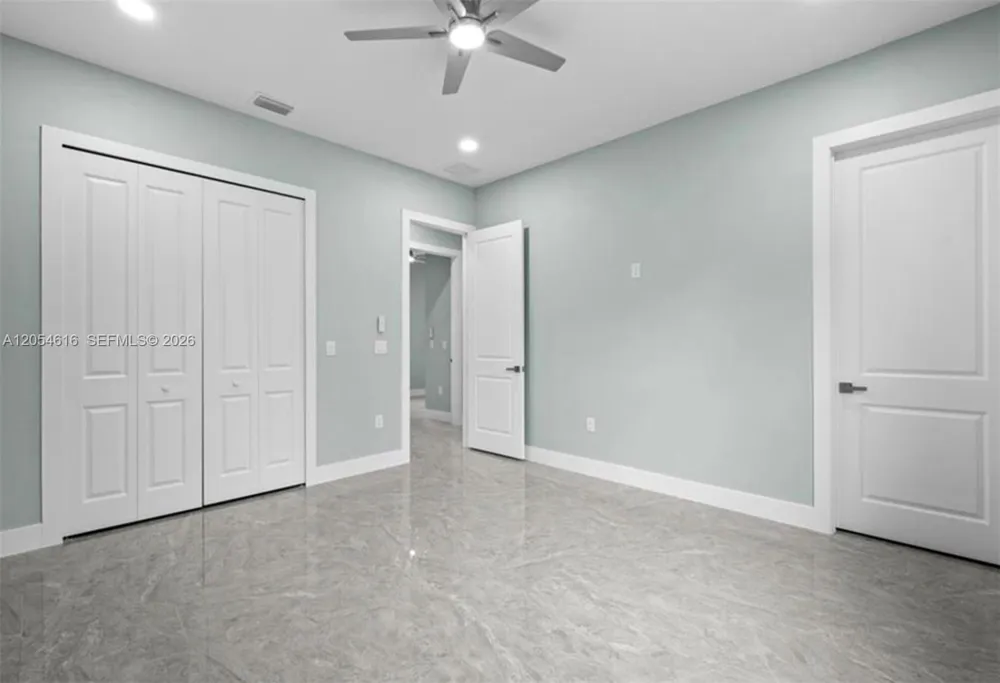 16264 HORIZON RD North Fort Myers, FL 33971