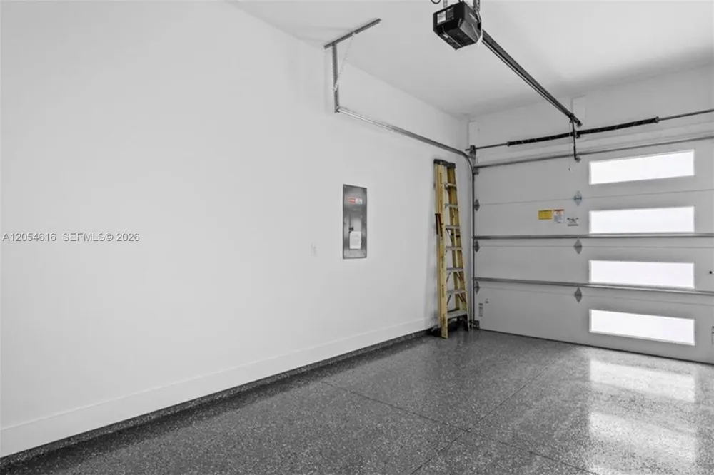 16264 HORIZON RD North Fort Myers, FL 33971