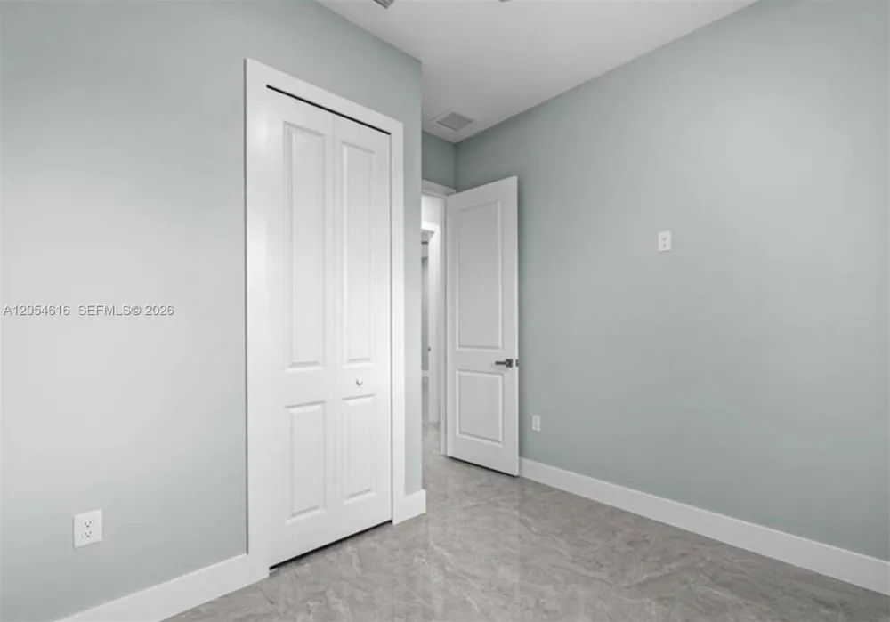 16264 HORIZON RD North Fort Myers, FL 33971