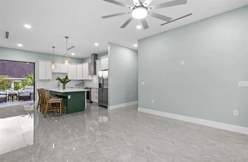 16264 HORIZON RD North Fort Myers, FL 33971