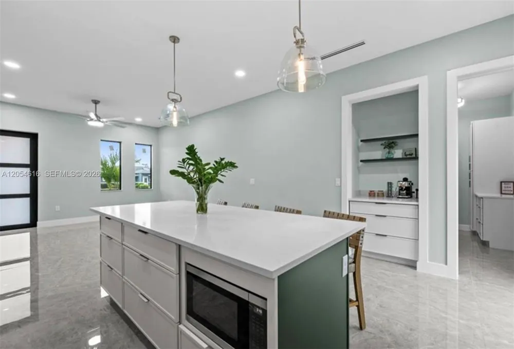 16264 HORIZON RD North Fort Myers, FL 33971