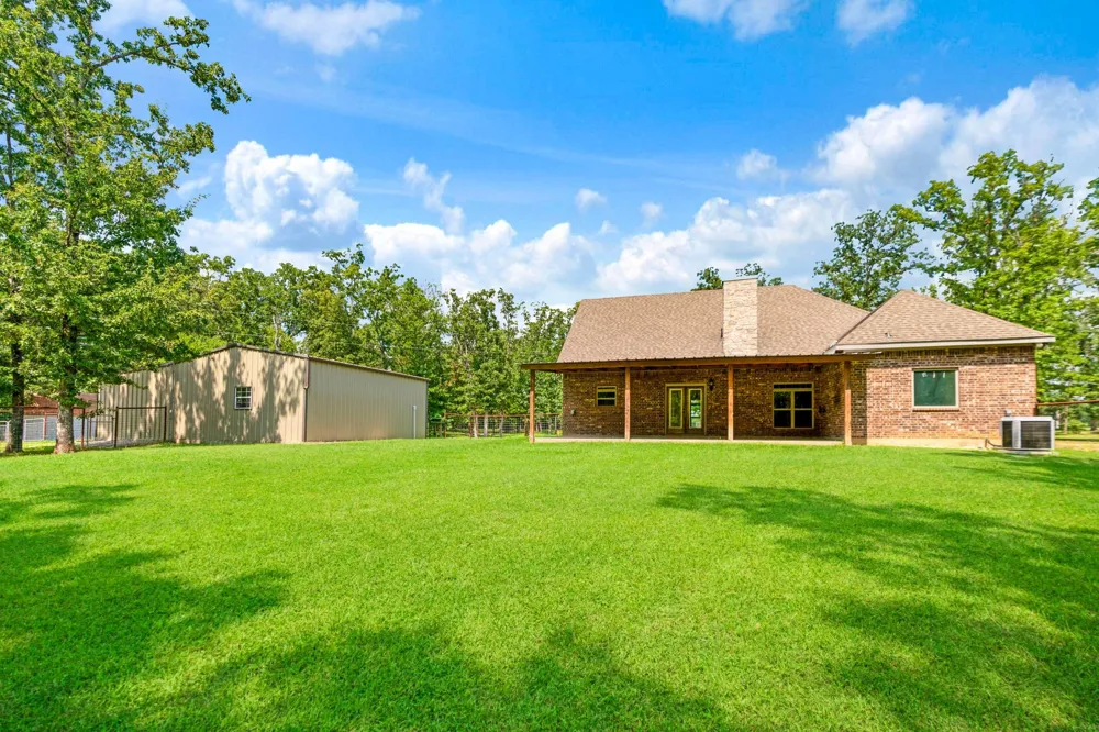 821 County Road 43830 Paris, TX 75462