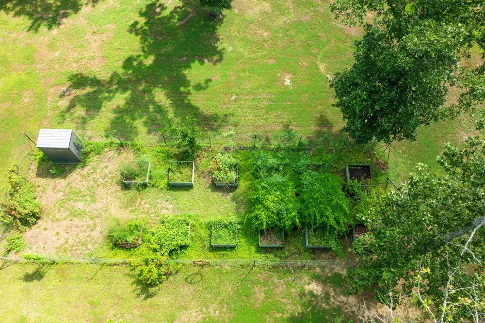 821 County Road 43830 Paris, TX 75462