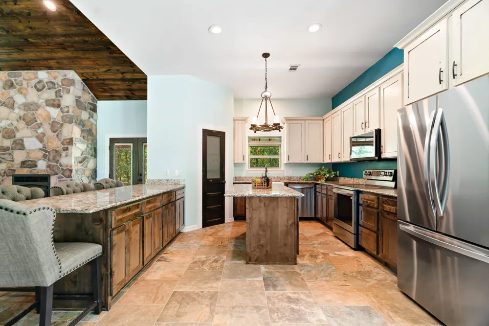 821 County Road 43830 Paris, TX 75462