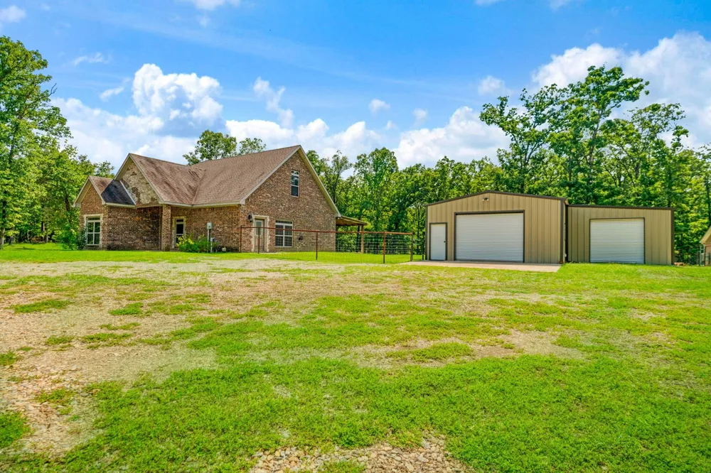 821 County Road 43830 Paris, TX 75462