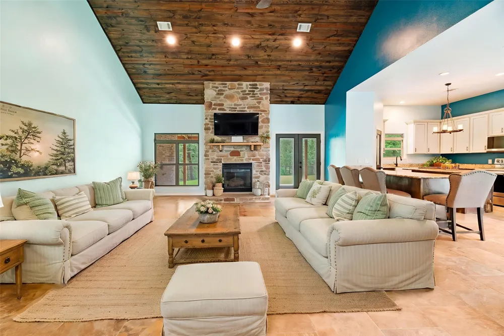 821 County Road 43830 Paris, TX 75462