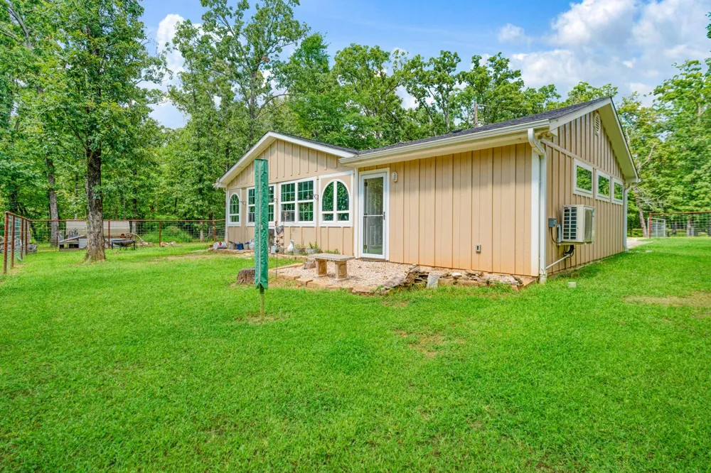 821 County Road 43830 Paris, TX 75462