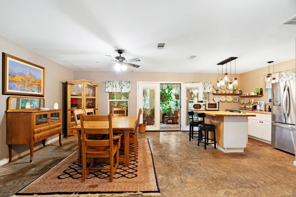 821 County Road 43830 Paris, TX 75462