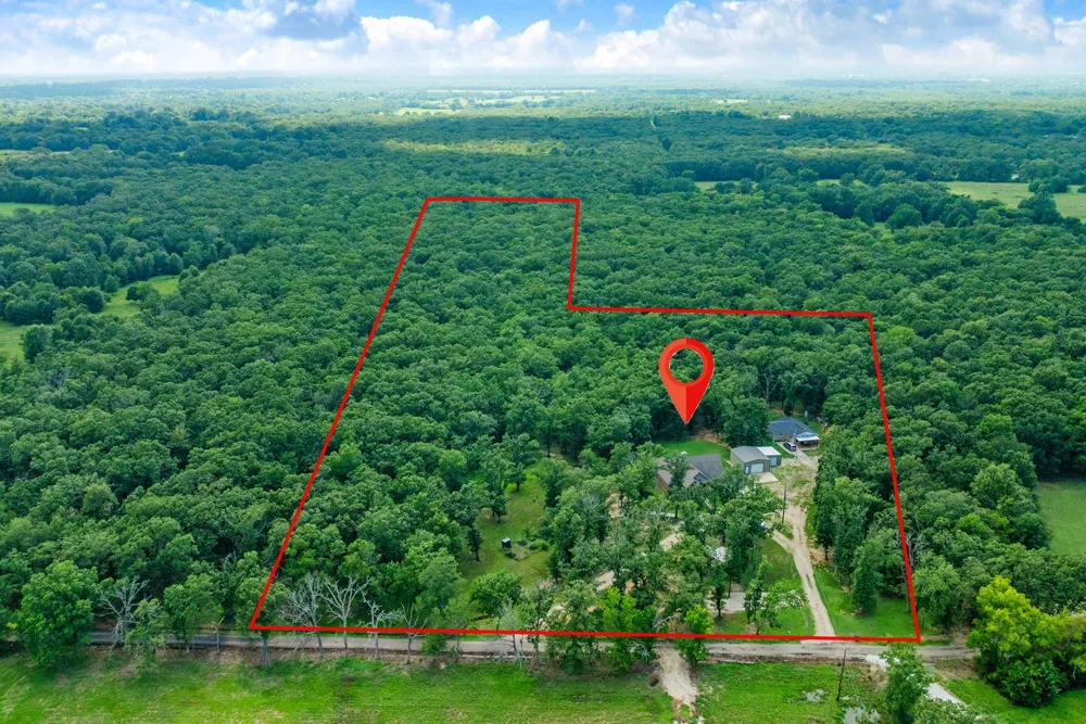 821 County Road 43830 Paris, TX 75462