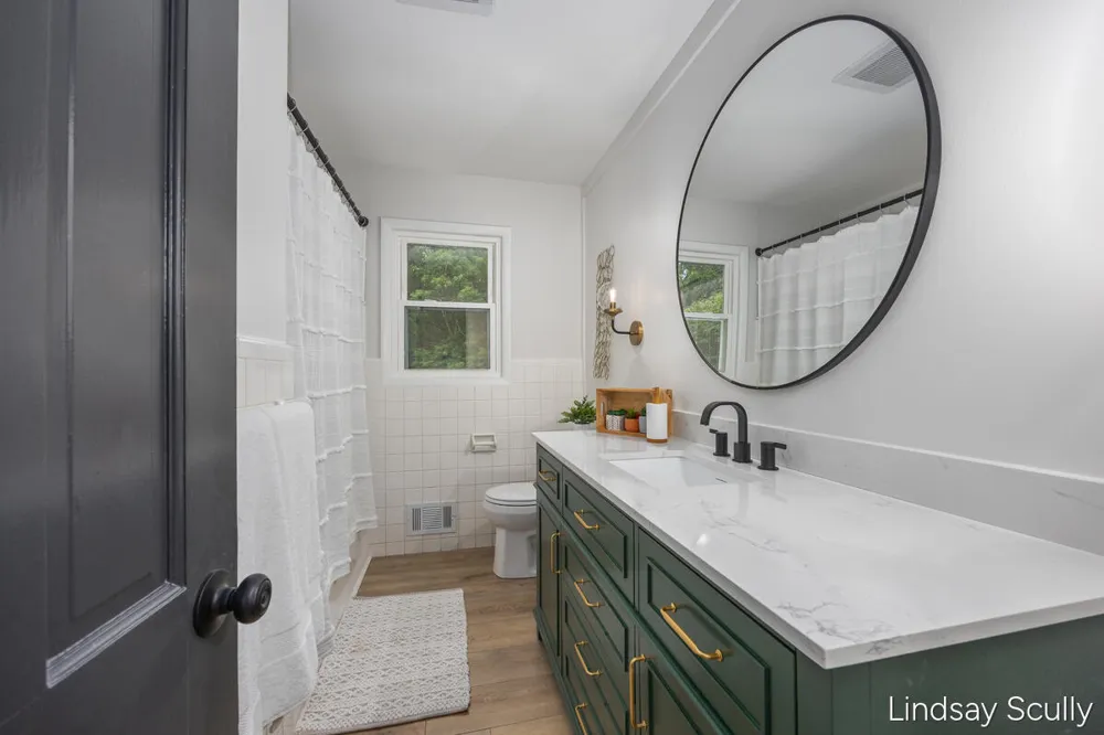 1955 Millbank Street SE Grand Rapids, MI 49508