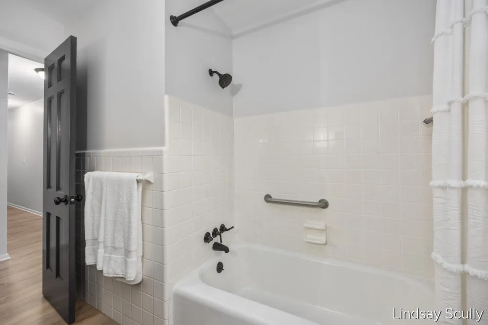 1955 Millbank Street SE Grand Rapids, MI 49508