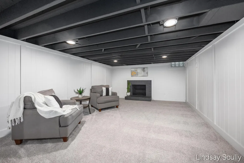 1955 Millbank Street SE Grand Rapids, MI 49508
