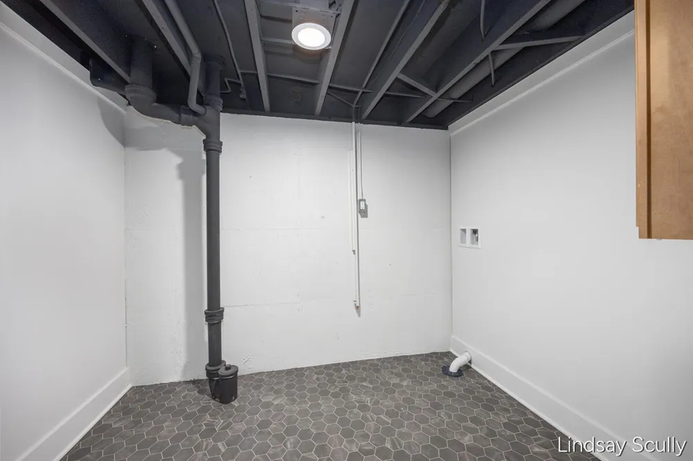 1955 Millbank Street SE Grand Rapids, MI 49508