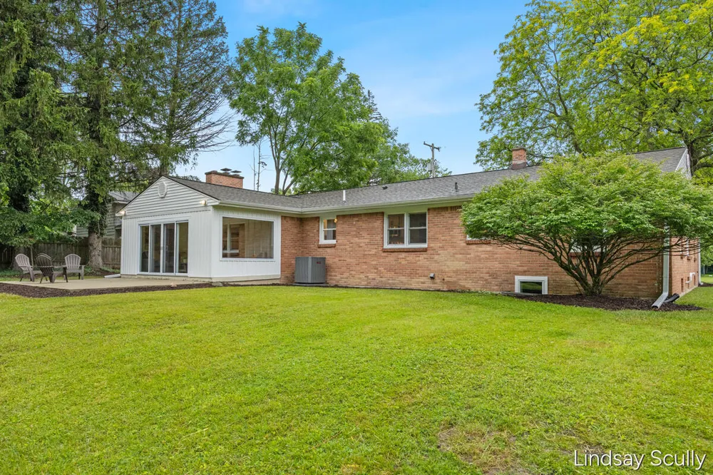 1955 Millbank Street SE Grand Rapids, MI 49508